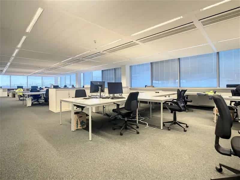 Hoogwaardig afgewerkte kantoorruimten vanaf 396 m²