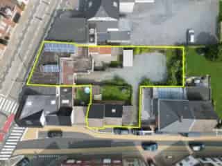 Kantoor te koop Denderleeuw - Investeringsproject met Handelsruimte Appartement en Woning