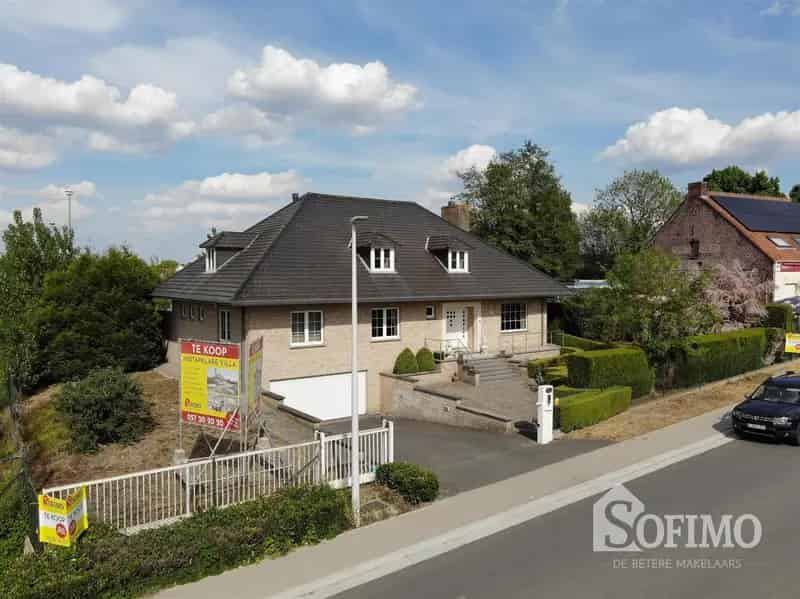 Huis te koop: Instapklare villa 1285m²