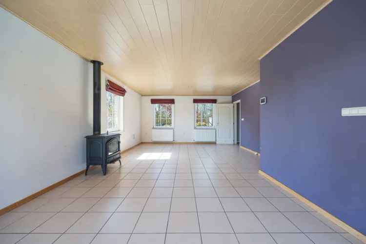 Huis te huur: Ruime gezinswoning met zwembad en zonnepanelen