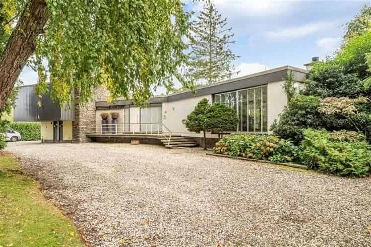 Villa te Koop 44 are Bosrijk Domein Nabij Eindhoven
