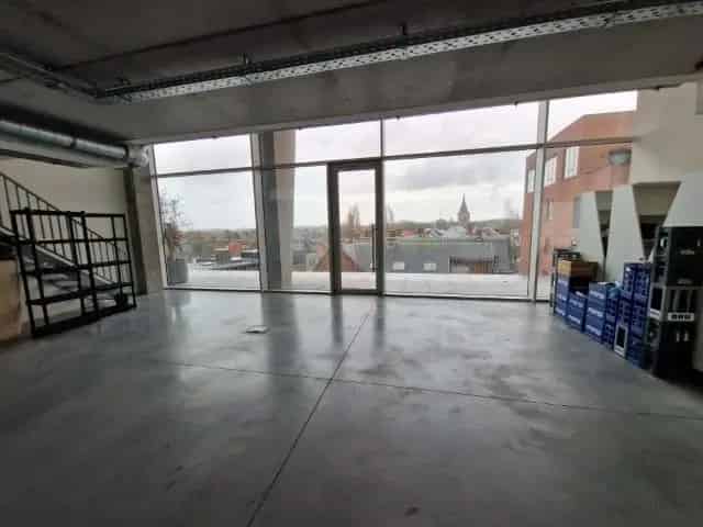 Recente Commerciële Units Nabij Albert Heijn