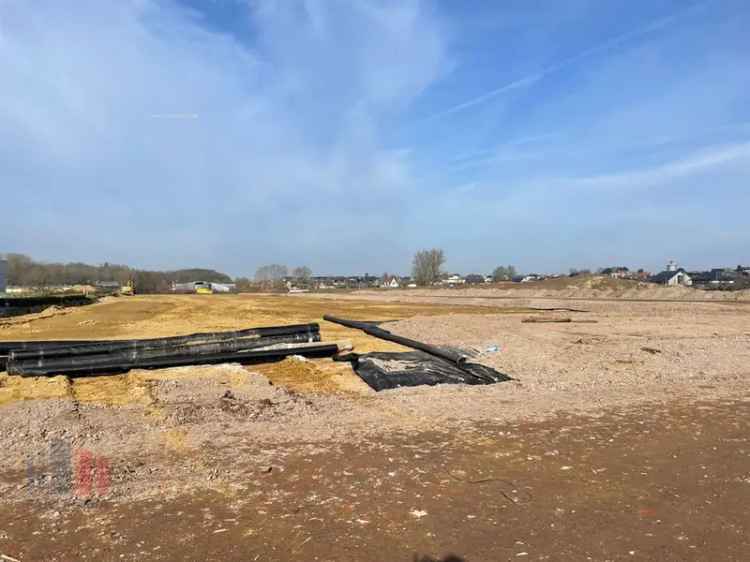 Industriegrond Thea Tielt 2400m²