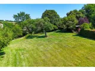 Grond te Koop Neuville 17 Ares