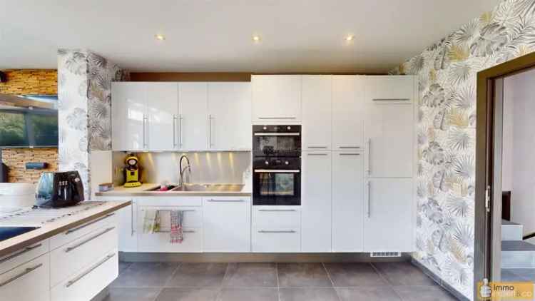 TERNAT Open bebouwing 3 slaapkamers ruime living grote tuin