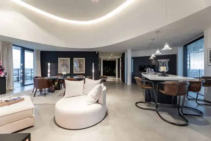 Penthouse te Koop Brussel 350m2 250m2 Terrassen