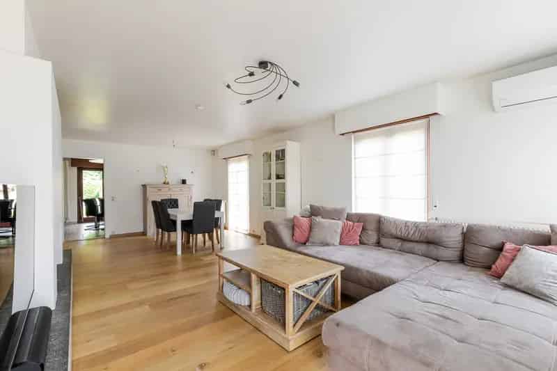 Huis te koop: Stijlvolle woning met zwembad en sauna