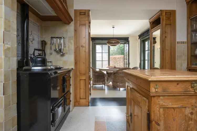 Ruime Villa te Koop Brasschaat - 4 slaapkamers - 2300m²