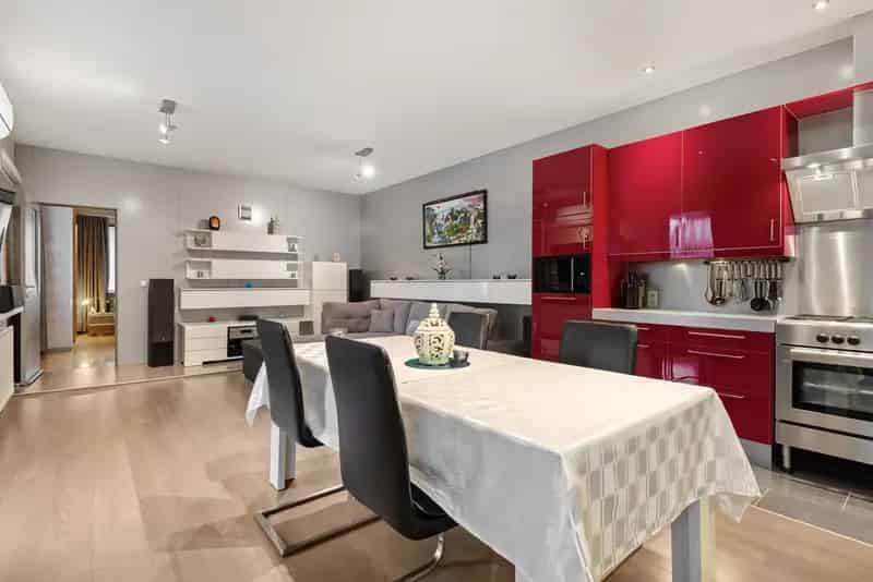 Appartement te huur Wommelgem 2 slaapkamers terras grote kelder