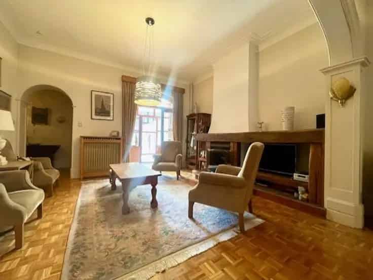 Appartement te koop Antwerpen Centrum 2 slaapkamers zonnig terras