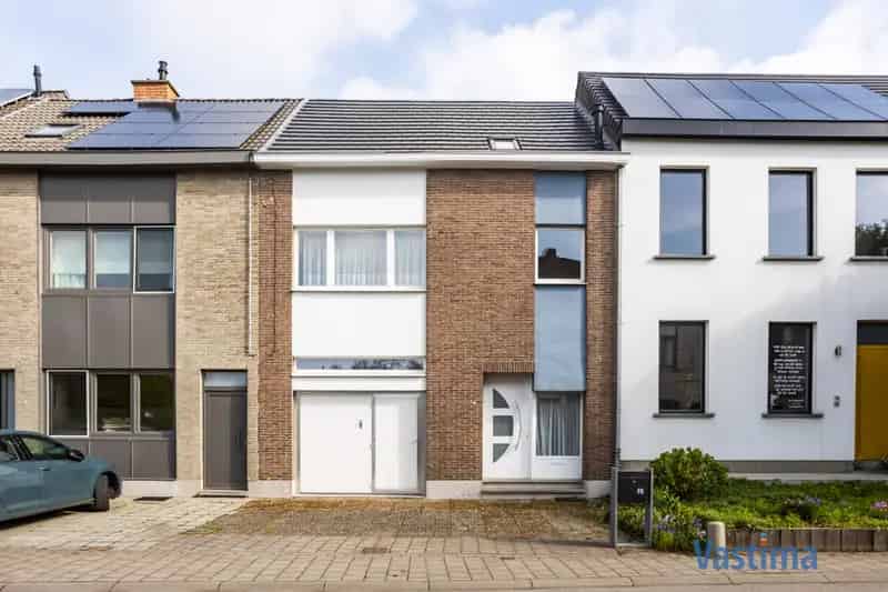 Huis te koop in Hofstade: karaktervolle woning met mogelijkheden
