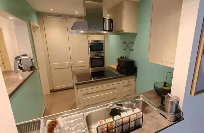 Gelijkvloers Appartement met Tuin te Koop