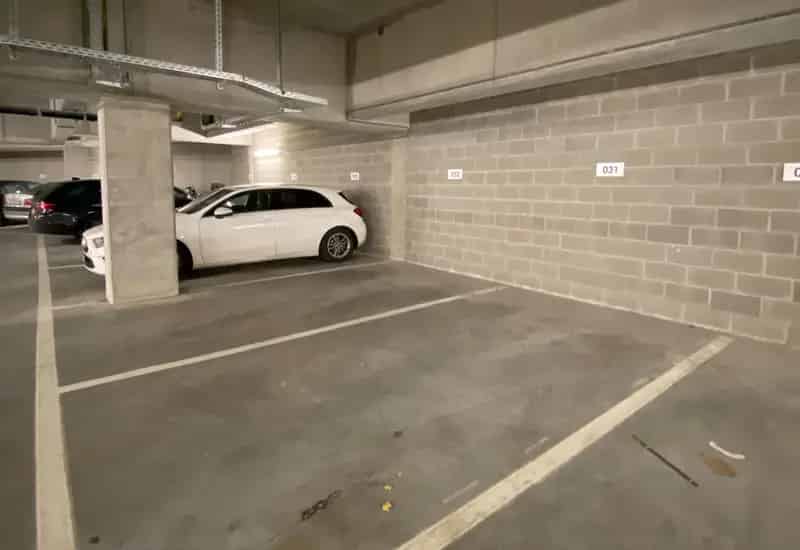 Overdekte Parkeerplaats Gent Nieuwevaart Te Koop