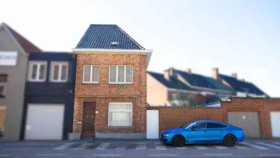 Kloeke woning met 4 slaapkamers en garage