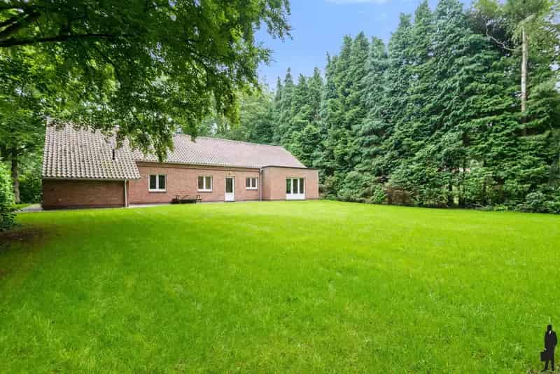 Gelijkvloerse Villa te huur in Heide 3 slaapkamers grote tuin