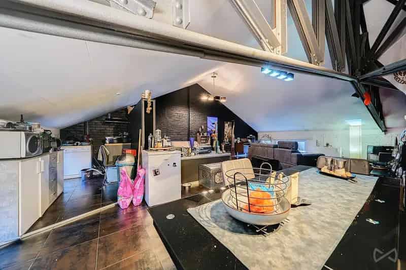 Loft te huur Chênée 150m² met jacuzzi en parking