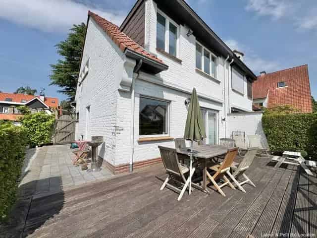 Halfopen Bebouwing 194m² - 2 slaapkamers - Tuin - Garage