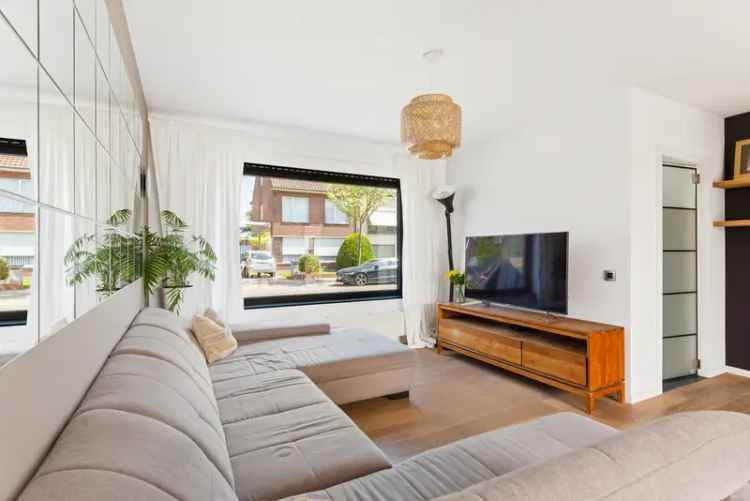 Huis te huur Aartselaar: Instapklare gezinswoning met garage