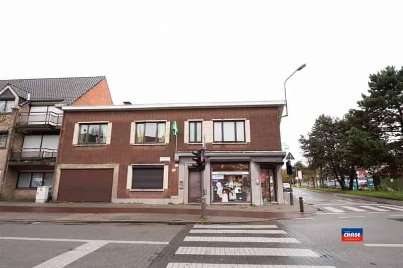 Handelshuis met Appartement Garage Tuin Hoboken