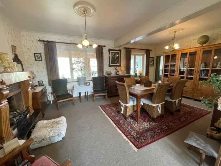 Huis te koop in Heers: Gerenoveerde woning met tuin en garage
