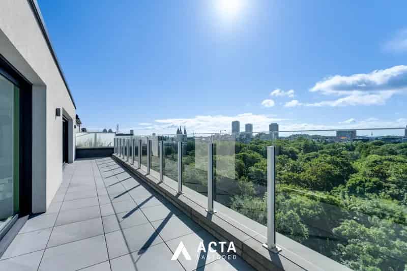 Gerenoveerde Penthouse 3 Slaapkamers Leopoldpark Oostende