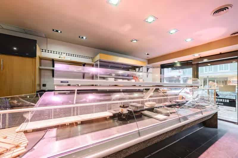 Handelspand met Woonst te Tielt
