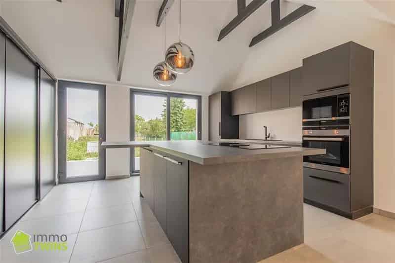 Huis te koop Lebbeke: Gerenoveerde gezinswoning met tuin