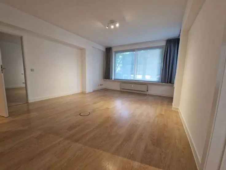 Appartement te koop in Schaerbeek met 2 slaapkamers en nabijheid van parken