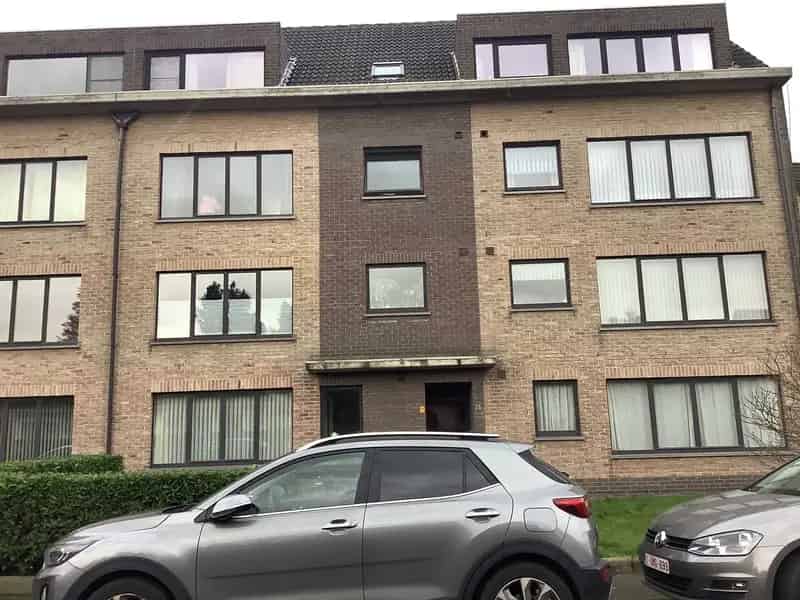 Appartement te huur 3 slaapkamers terras rustig gelegen