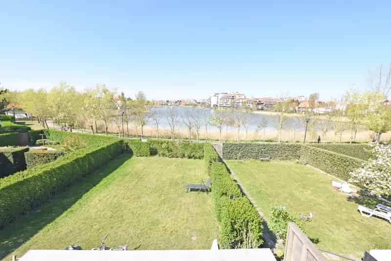 Gerenoveerde Koppelvilla met Zegemeerzicht
