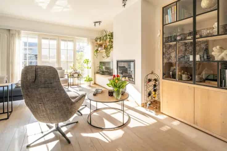 Huis Te Koop: Gerenoveerde Open Bebouwing 3 slaapkamers