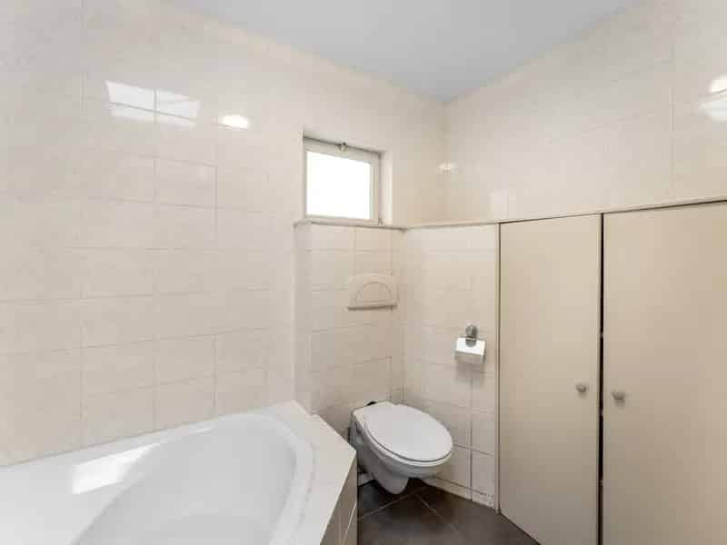 Huis te koop Heist-op-den-Berg: 3 slaapkamers  handelsruimte
