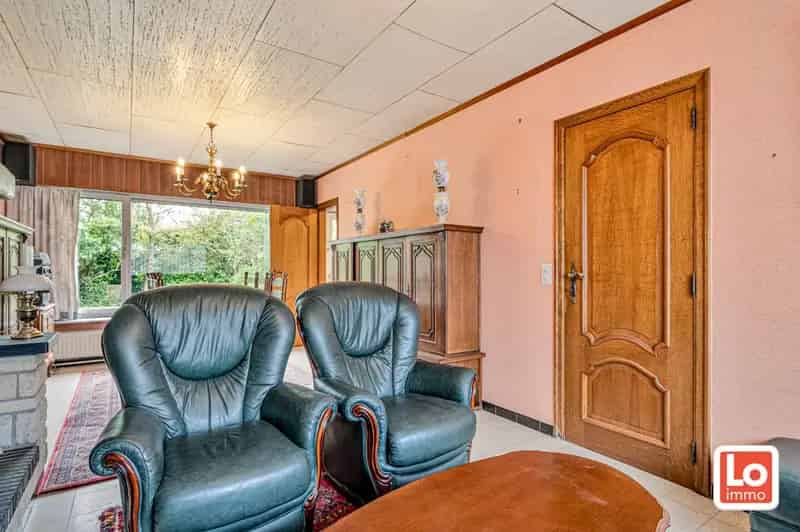 Te renoveren halfopen woning met garage Lochristi