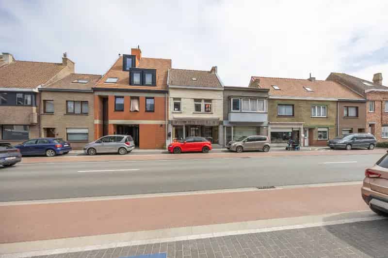 Huis te huur Middelkerke: Ruime woning 180m² te renoveren met tuin