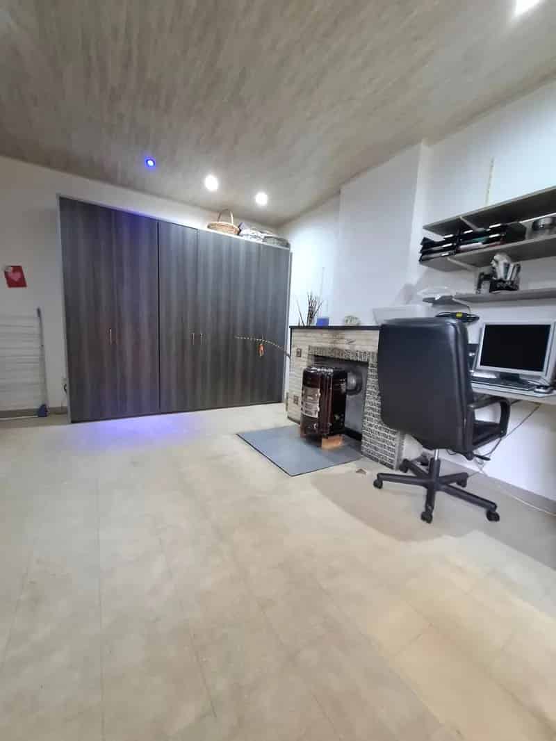 Verder af te werken woning Drieslinter centrum