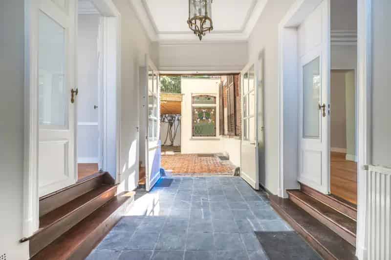 Huis te Brussel 500m² 4 slaapkamers - 1694