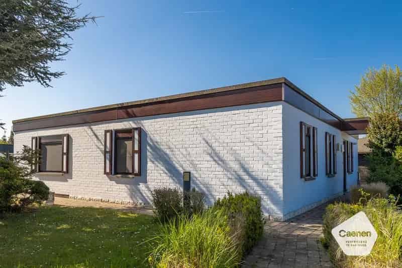 Vakantiebungalow Westende 4 slaapkamers tuin parkeerplaatsen