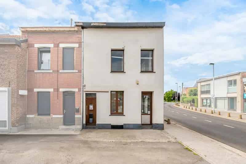 Huis te Koop Oupeye: Winkel en Woning te Renovatie