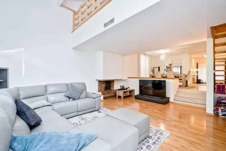 Huis Te Koop Ukkel Prins van Oranje 4 slaapkamers Tuin Garage