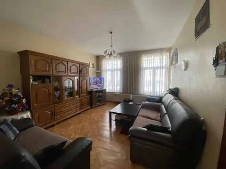 Appartementsblok Te Koop Gare du Nord 3 Units