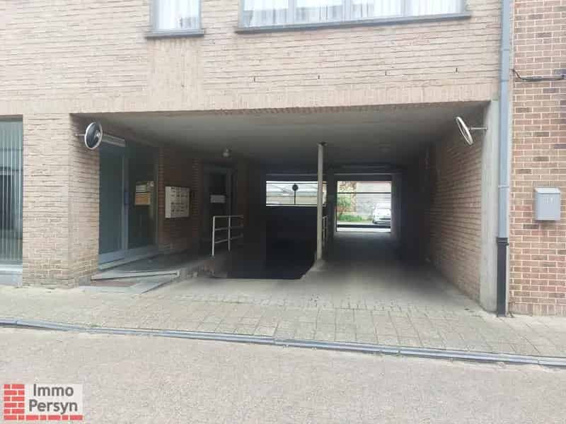 Garagebox te koop Scherpenheuvel - Ruime parking nabij Basiliek