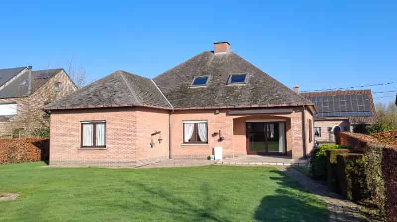 Landhuis te koop 164m² 80m² zolder 12 are tuin