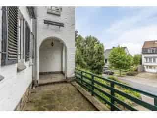 Ruime Villa te Koop Sint Pieters Leeuw