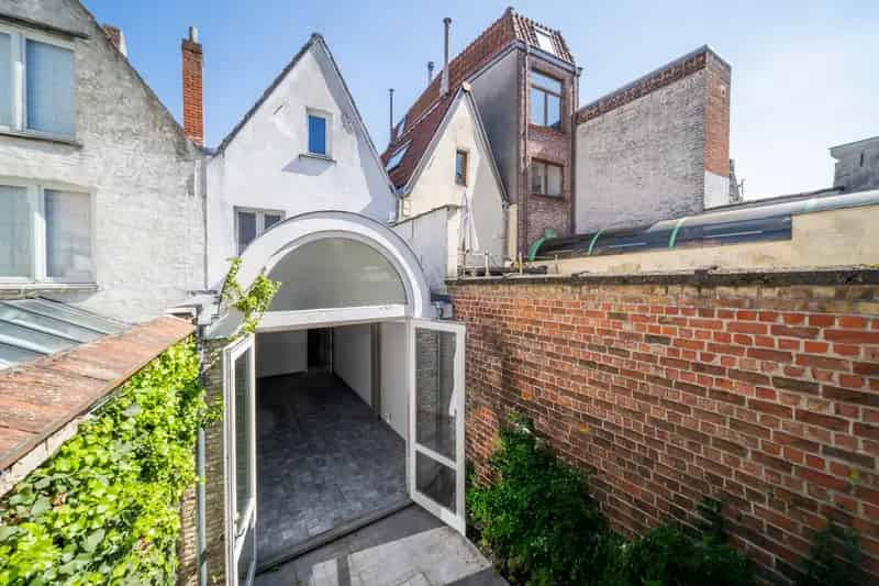 Huis te huur Brugge Centrum: Charmante 3 Slaapkamers Stadswoning