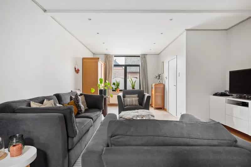 Instapklare woning Brasschaat 4 slaapkamers tuin terras