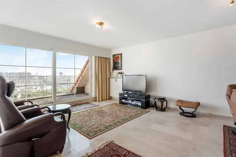 Ruim Appartement te Huur Blankenberge  Zicht op Zee Terrassen 182m2