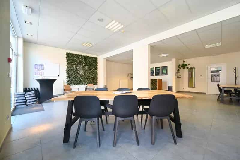 Kantoor te huur Merelbeke 106,80m2 Kerkstraat