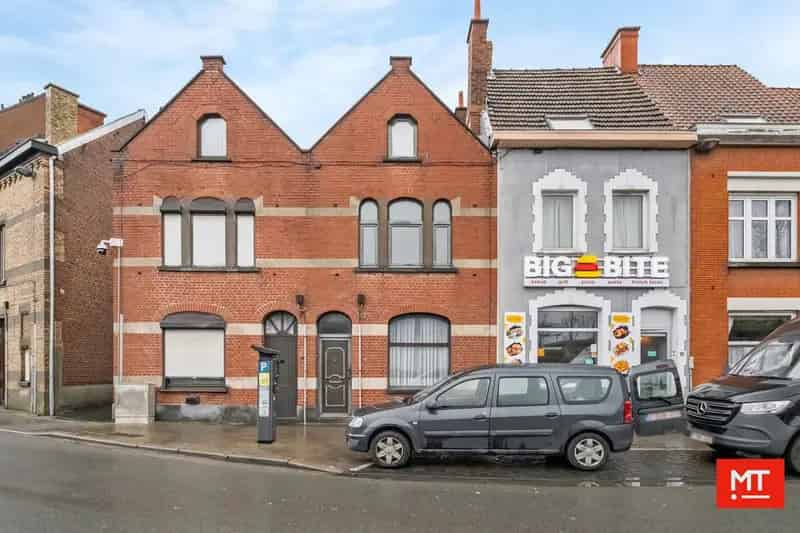 Huis te koop Roeselare 3 slaapkamers stadskoer garage