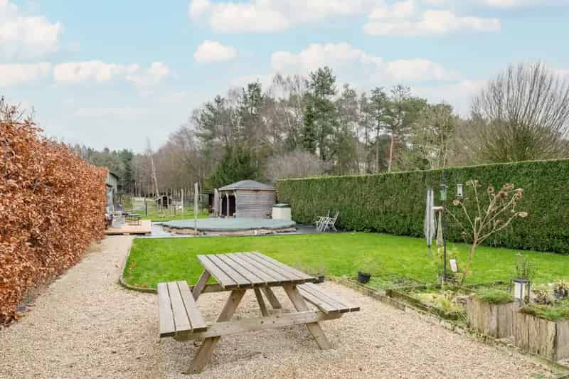 Huis te huur 4 slaapkamers paardenstallen zwembad