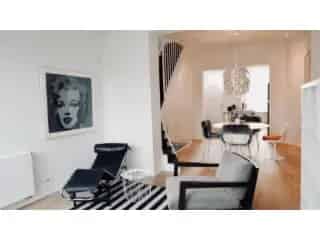 Villa te koop Ukkel - Gerenoveerd huis met tuin